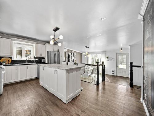 Cuisine - 1530 Rue Marie-Lyne, Drummondville, QC - Indoor Photo Showing Kitchen With Upgraded Kitchen