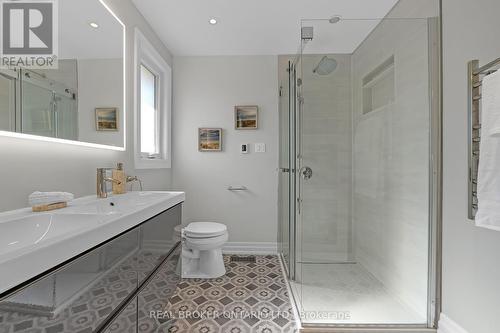 1863 Heather Hills Drive, Burlington, ON - Indoor Photo Showing Bathroom