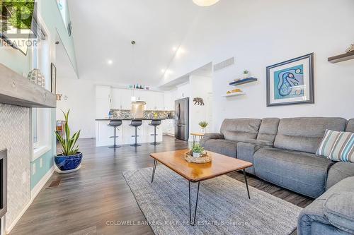 222 Strachan Street, Port Hope, ON - Indoor Photo Showing Living Room