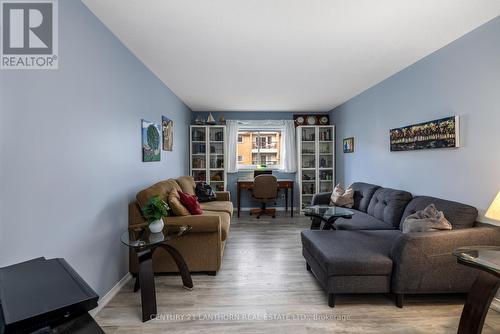 208 - 54 Tripp Boulevard, Quinte West, ON - Indoor Photo Showing Living Room