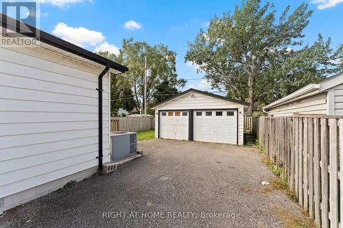 981 Partington Avenue W, Windsor, ON - Outdoor With Exterior