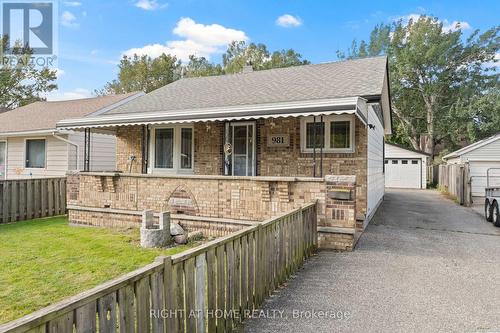 981 Partington Avenue W, Windsor, ON - Outdoor