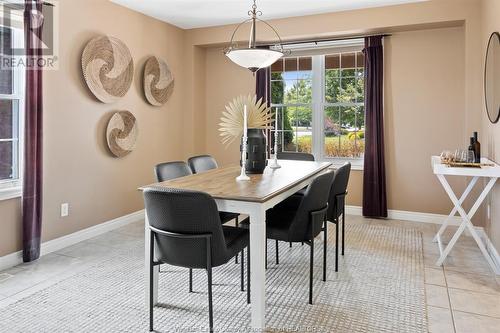 998 Fielding Court, Windsor, ON - Indoor Photo Showing Dining Room