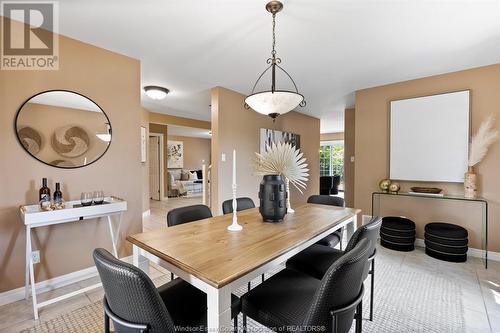 998 Fielding Court, Windsor, ON - Indoor Photo Showing Dining Room