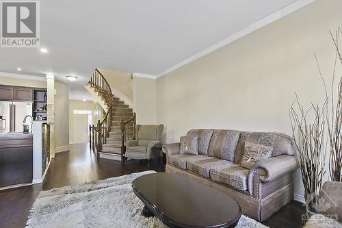 361 Royal Fern Way, Ottawa, ON - Indoor Photo Showing Living Room