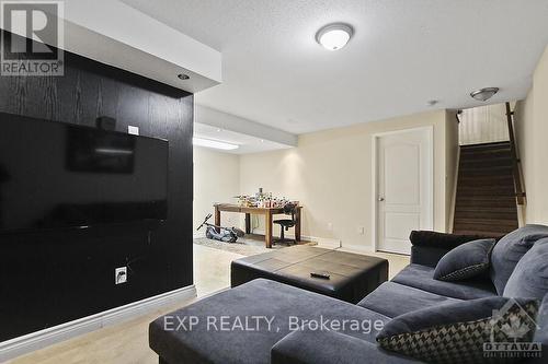 361 Royal Fern Way, Ottawa, ON - Indoor