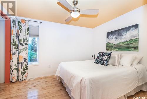 335 E Avenue S, Saskatoon, SK - Indoor Photo Showing Bedroom