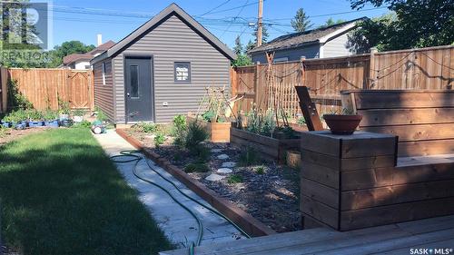 335 E Avenue S, Saskatoon, SK - Outdoor