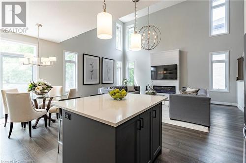 955 Stonecliffe Walk, Kitchener, ON - Indoor Photo Showing Dining Room