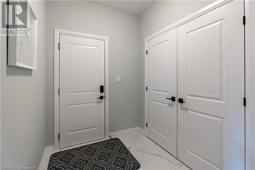 955 Stonecliffe Walk, Kitchener, ON - Indoor Photo Showing Other Room