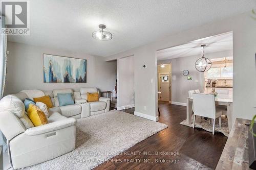 13 - 149 St. Catharines Street, West Lincoln, ON - Indoor Photo Showing Living Room