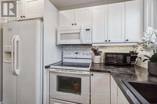 13 - 149 St. Catharines Street, West Lincoln, ON - Indoor Photo Showing Kitchen