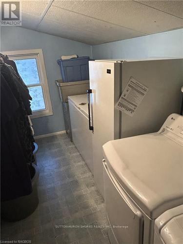 185 4Th Street, Arran-Elderslie, ON - Indoor Photo Showing Laundry Room