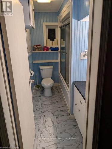 185 4Th Street, Arran-Elderslie, ON - Indoor Photo Showing Bathroom