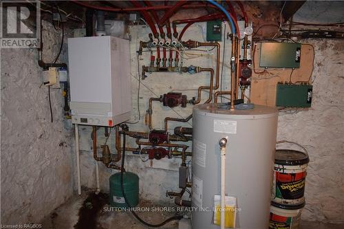 185 4Th Street, Arran-Elderslie, ON - Indoor Photo Showing Basement