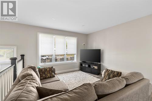 542 Boundary Rd, Sault Ste. Marie, ON - Indoor Photo Showing Living Room