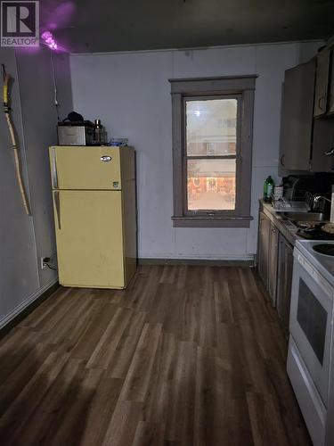 54 Cathcart St, Sault Ste. Marie, ON - Indoor Photo Showing Kitchen