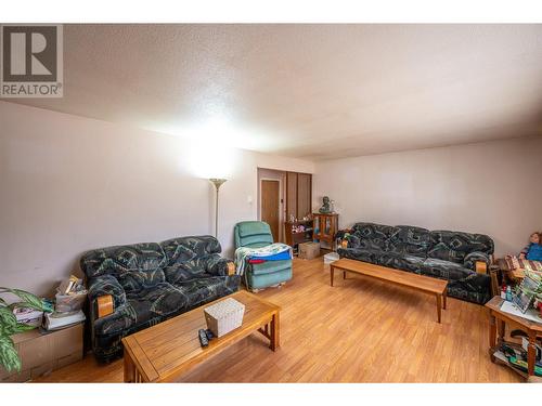 2430 Mckenzie Street, Penticton, BC - Indoor