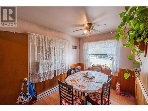 2430 Mckenzie Street, Penticton, BC - Indoor Photo Showing Dining Room