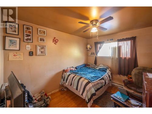 2430 Mckenzie Street, Penticton, BC - Indoor Photo Showing Bedroom