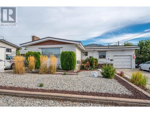 2430 Mckenzie Street, Penticton, BC - Outdoor