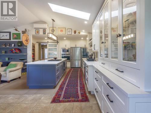 611 Burns Street, Penticton, BC - Indoor Photo Showing Kitchen