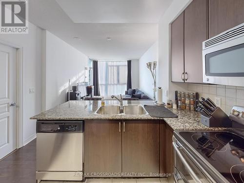 608 - 225 Webb Drive, Mississauga, ON - Indoor Photo Showing Kitchen With Double Sink