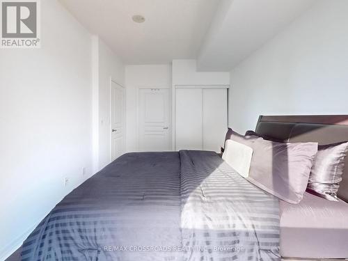 608 - 225 Webb Drive, Mississauga, ON - Indoor Photo Showing Bedroom