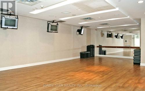 Ph10 - 3880 Duke Of York Boulevard, Mississauga, ON - Indoor Photo Showing Other Room