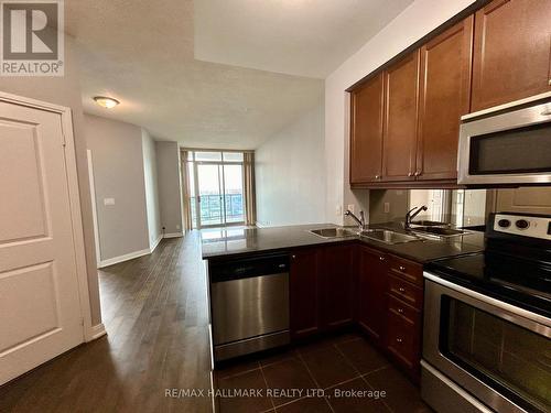 1410 - 80 Absolute Avenue, Mississauga, ON - Indoor Photo Showing Kitchen