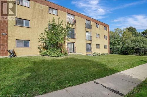 76 Brybeck Crescent Unit# 201, Kitchener, ON - Outdoor