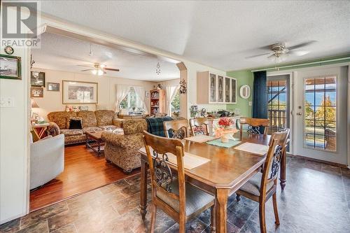 2747 Greenwood  Road, Nelson, BC - Indoor Photo Showing Dining Room