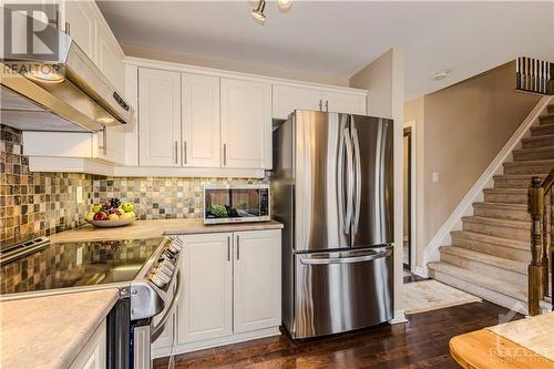 3483 River Run Avenue, Ottawa, ON - Indoor Photo Showing Kitchen