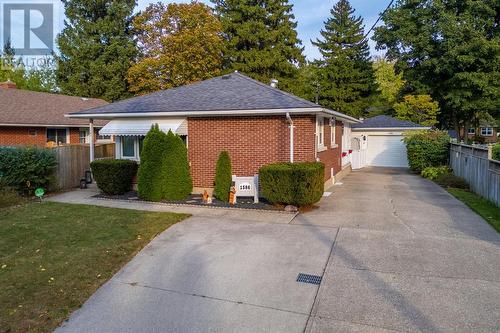 1586 Rowe Avenue, Sarnia, ON - Outdoor