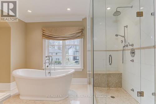 2 Sorrel Court, Toronto, ON - Indoor Photo Showing Bathroom