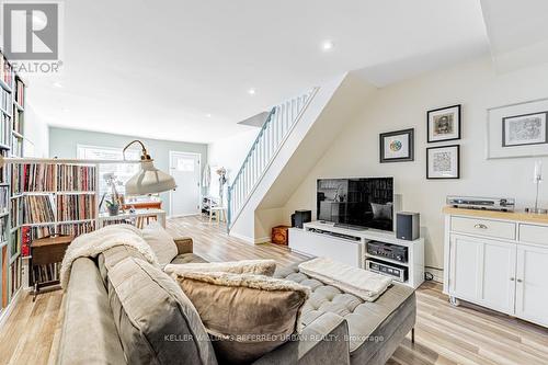 111 Jones Avenue, Toronto, ON - Indoor Photo Showing Living Room