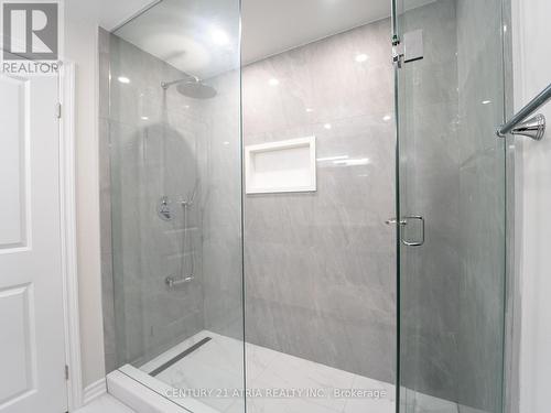 138 Fawcett Trail, Toronto, ON - Indoor Photo Showing Bathroom