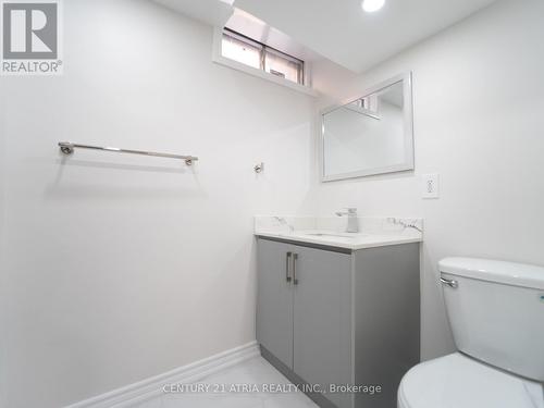 138 Fawcett Trail, Toronto, ON - Indoor Photo Showing Bathroom