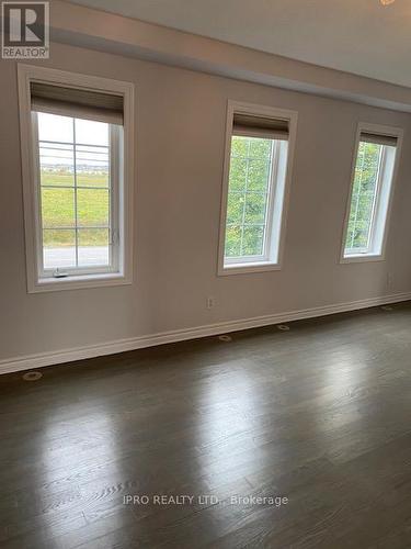 1736 Maple Grove Road, Stittsville - Munster - Richmond, ON - Indoor Photo Showing Other Room