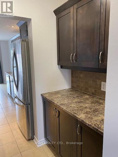 1736 Maple Grove Road, Stittsville - Munster - Richmond, ON - Indoor Photo Showing Kitchen