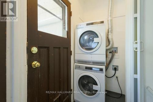 25 Marksam Road, Guelph, ON - Indoor Photo Showing Laundry Room