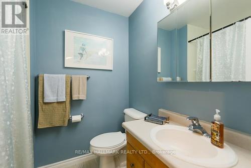 25 Marksam Road, Guelph, ON - Indoor Photo Showing Bathroom