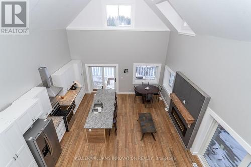 17 Deerhurst/Hghlds Drive, Huntsville, ON - Indoor Photo Showing Other Room