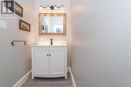 17 Deerhurst/Hghlds Drive, Huntsville, ON - Indoor Photo Showing Bathroom