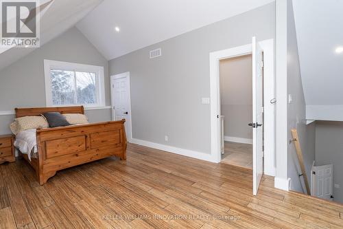 17 Deerhurst/Hghlds Drive, Huntsville, ON - Indoor Photo Showing Bedroom