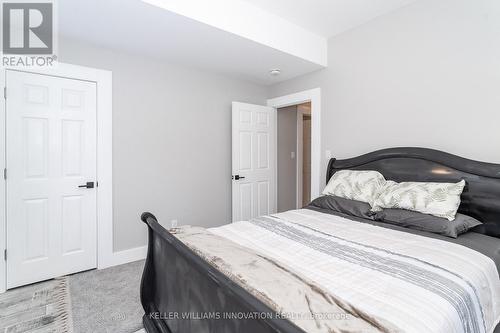 17 Deerhurst/Hghlds Drive, Huntsville, ON - Indoor Photo Showing Bedroom