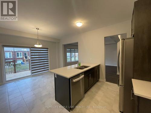 14 Ironwood Court, Thorold, ON - Indoor Photo Showing Kitchen With Double Sink