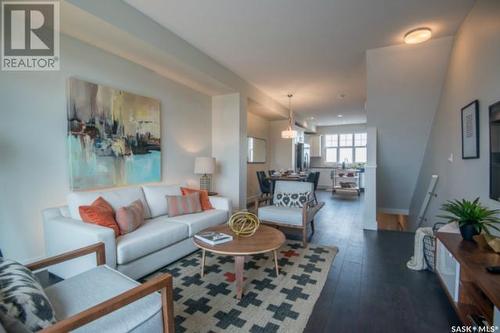 609 701 Meadows Boulevard, Saskatoon, SK - Indoor Photo Showing Living Room