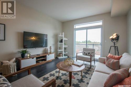 609 701 Meadows Boulevard, Saskatoon, SK - Indoor Photo Showing Living Room