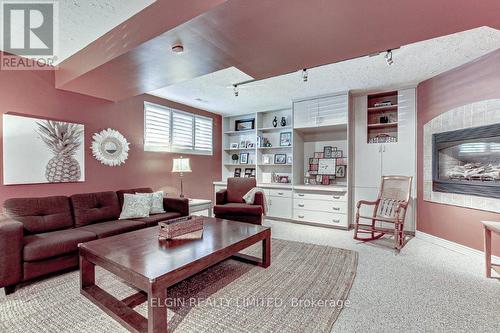 24 Cavanaugh Crescent, St. Thomas, ON - Indoor Photo Showing Living Room